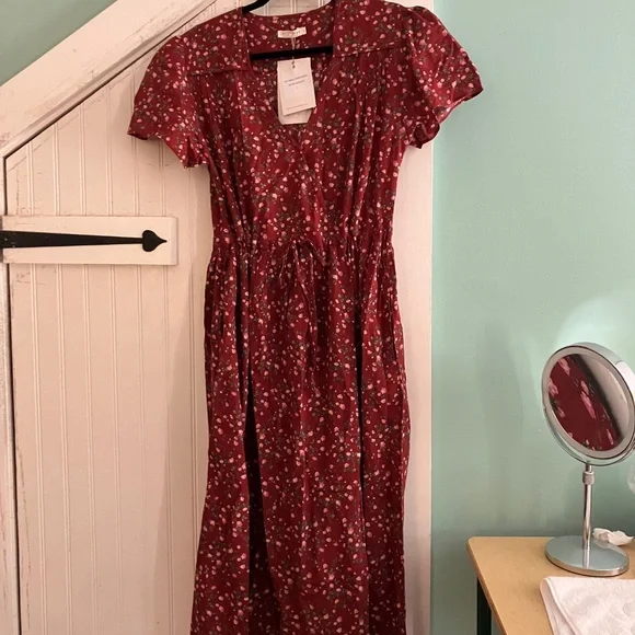 Christy Dawn Simple Dawn Dress in Rouge Rosette size large, red and pink floral - Picture 4 of 8
